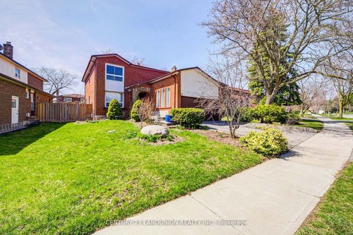 183 Willowbrook Rd, Thornhill, ON, L3T5L5 | Card Image