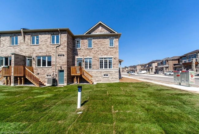 25 Lidstone St, Townhouse with 5 bedrooms, 2 bathrooms and 2 parking in Cambridge ON | Image 25