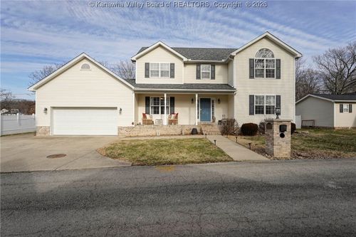 10 Hayes Ln, Hurricane, WV, 25526-9118 | Card Image