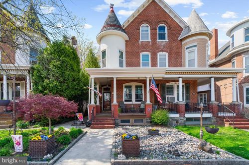 127 N Reading Ave, BOYERTOWN, PA, 19512-1011 | Card Image