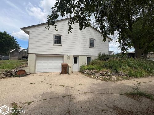 1821 Quint Ave, Carroll, IA, 51401-3566 | Card Image