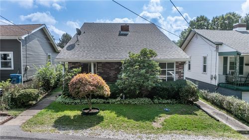 219 Bessemer St, Verona, PA, 15147-3722 | Card Image