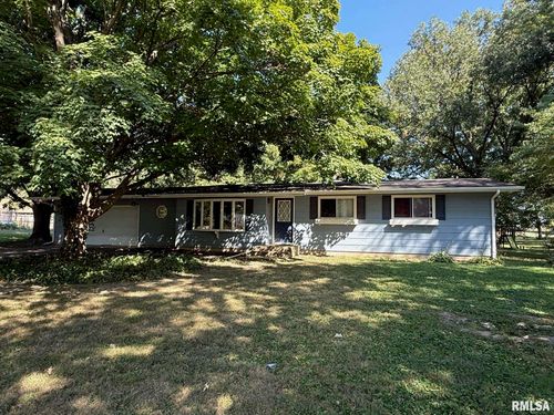 17122 River View Rd, Petersburg, IL, 62675-7562 | Card Image