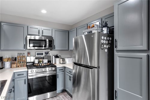 6674 Churnet Valley Ave, Las Vegas, NV, 89139-5374 | Card Image