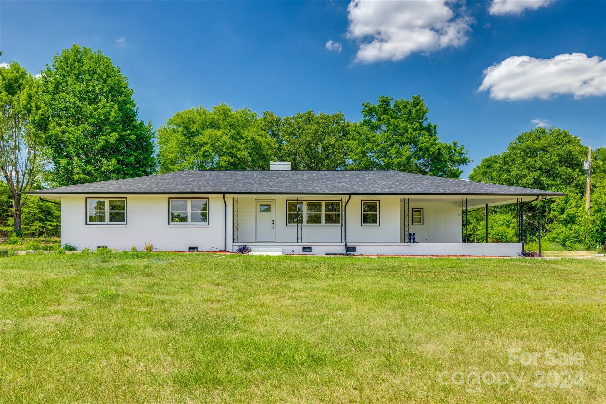 Holly Ridge Rd, Blacksburg, SC 29702