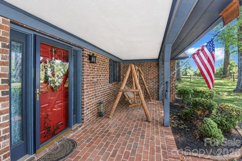 156 Monte Vista Rd, Statesville, NC, 28625-2326 | Card Image