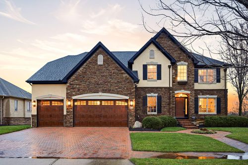 4607 Hirth Hill Rd E, Grove City, OH, 43123-4512 | Card Image