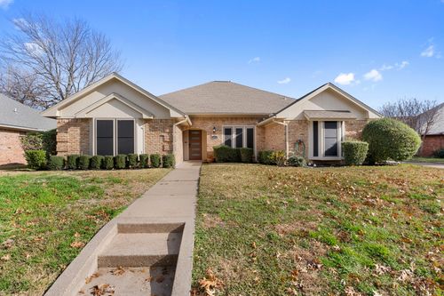 1412 Wagonwheel Ct, Irving, TX, 75061-8031 | Card Image
