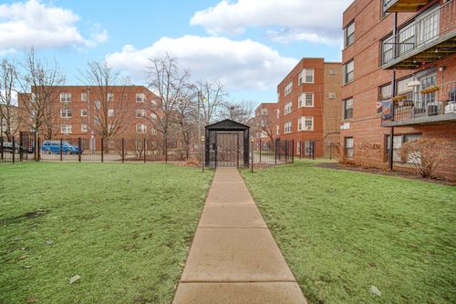 apt-1a-5230 Campbell Ave, CHICAGO, IL, 60625-2417 | Card Image