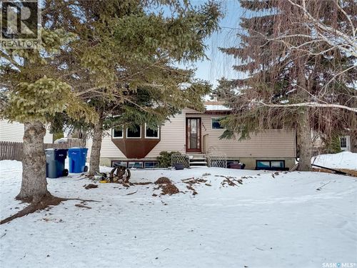 2472 Ross Cres, North Battleford, SK, S9A3R3 | Card Image