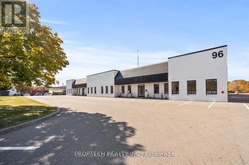 96 Planchet Rd, Concord, ON, L4K2C7 | Card Image