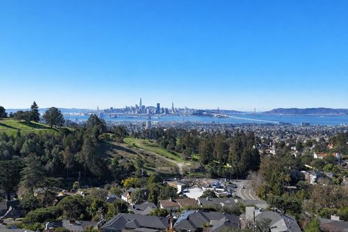 82 Wilding Ln, Oakland, CA, 94618-2238 | Card Image