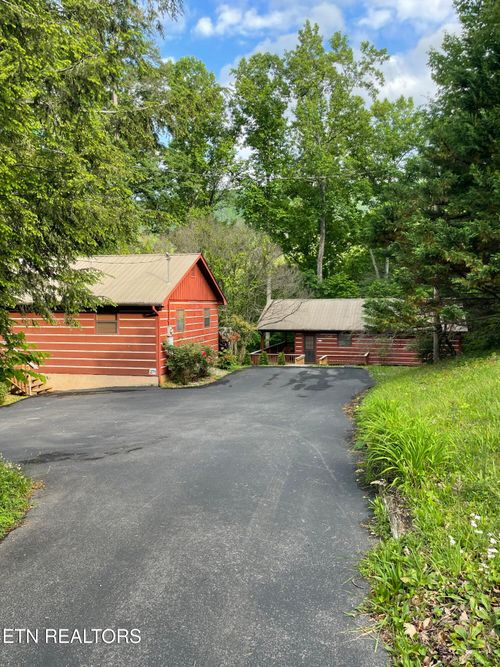 271 Majestic View Way, Cosby, TN, 37722-2955 | Card Image