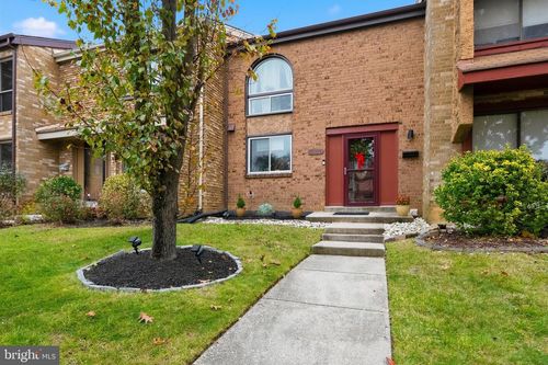 8264 Canning Ter, GREENBELT, MD, 20770-2706 | Card Image