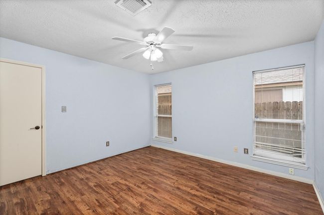 5211 Pimberton Ln, House other with 3 bedrooms, 2 bathrooms and 2 parking in Spring TX | Image 14