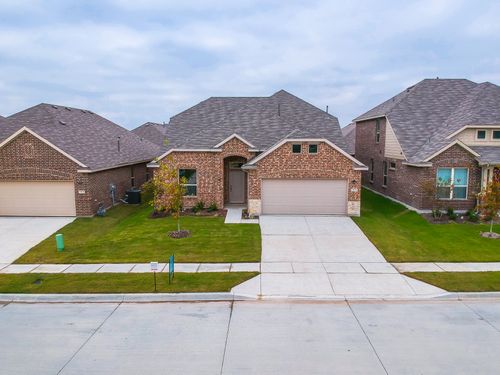 7633 Spring Dr, Haltom City, TX, 76148-2497 | Card Image