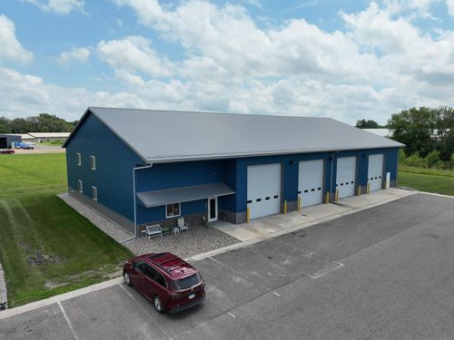 1072 S Victory Dr, Mankato, MN, 56001-5306 | Card Image