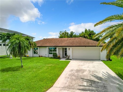 6049 Perthshire Ln, FORT MYERS, FL, 33908-4498 | Card Image