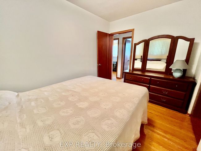 134 Alison Ave, Home with 3 bedrooms, 2 bathrooms and 4 parking in Cambridge ON | Image 8