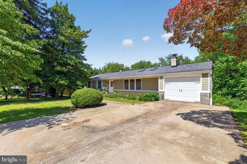 23017 Timber Creek Ln, CLARKSBURG, MD, 20871-9440 | Card Image