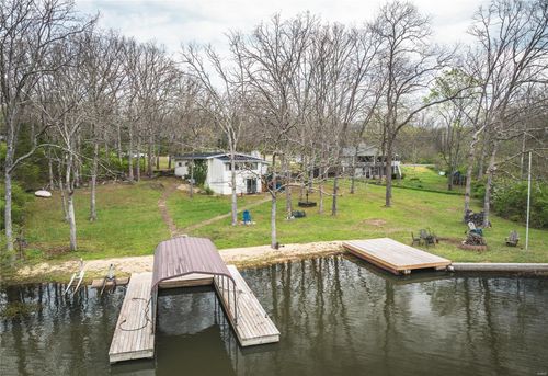 805 Cochise Ih Dr, Cuba, MO, 65453-9651 | Card Image