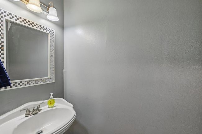 16076 Dawnview Dr, Townhouse with 2 bedrooms, 3 bathrooms and null parking in TAMPA FL | Image 27