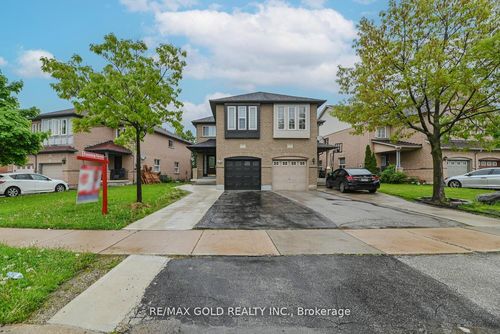9 Fairlawn Blvd, Brampton, ON, L6P1B6 | Card Image