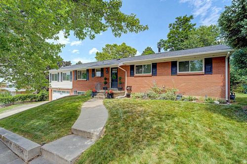 971 E 800 S, Bountiful, UT, 84010-3045 | Card Image