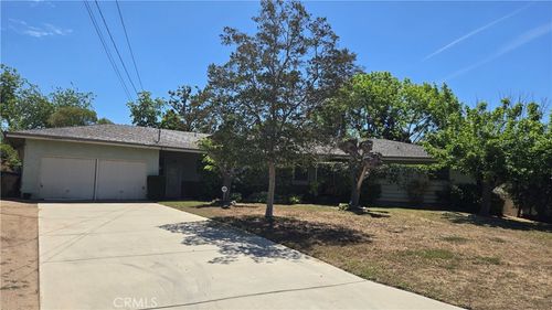 11817 Peach Tree Cir, Yucaipa, CA, 92399-2731 | Card Image