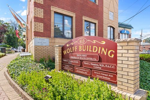 613 Amboy Ave, Perth Amboy, NJ, 08861-2645 | Card Image