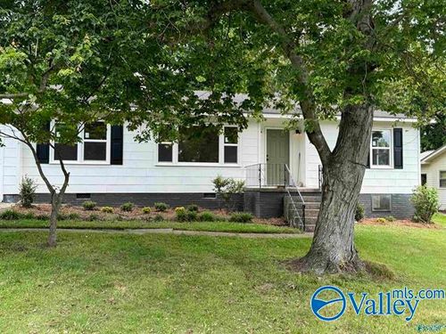 1929 Lookout St, Gadsden, AL, 35904-3355 | Card Image
