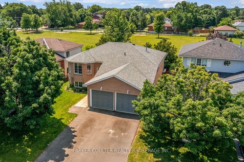 32 Ritchie Cres, Elmvale, ON, L0L1P0 | Card Image