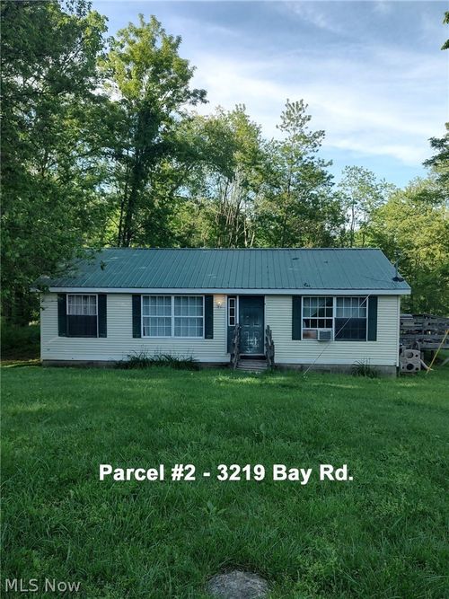 3219 Bay Rd Se, Carrollton, OH, 44615-9658 | Card Image
