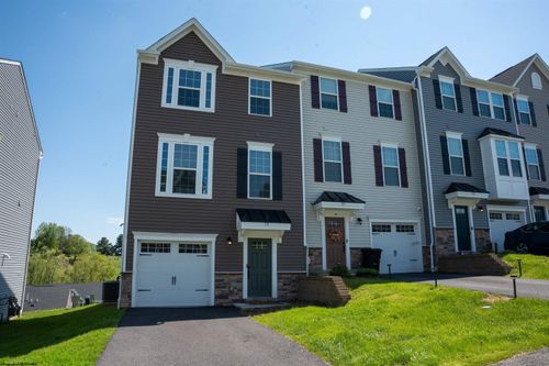 79 Hewstone Ct, Morgantown, WV, 26501-7240 | Card Image