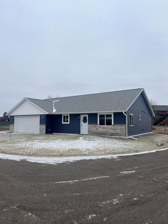 415 4 Th Ave Se, House other with 3 bedrooms, 2 bathrooms and null parking in Saint Joseph MN | Image 4