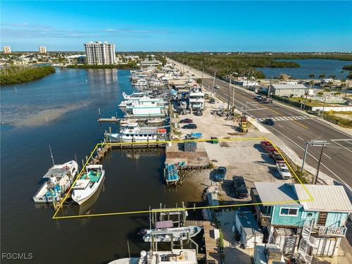 18850 San Carlos Blvd, Fort Myers Beach, FL, 33931-2365 | Card Image