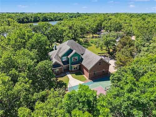 58 W Lake Rd, Farlington, KS, 66734-4039 | Card Image