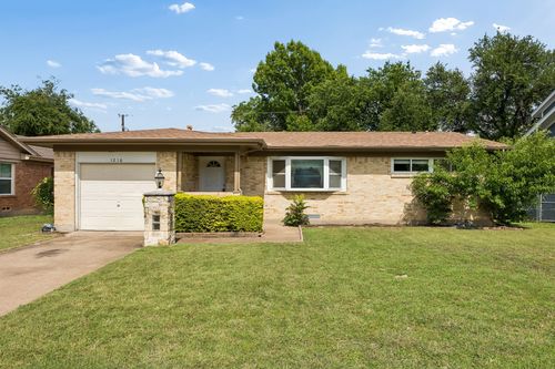 1216 Bluebird Ln, Garland, TX, 75042-8001 | Card Image