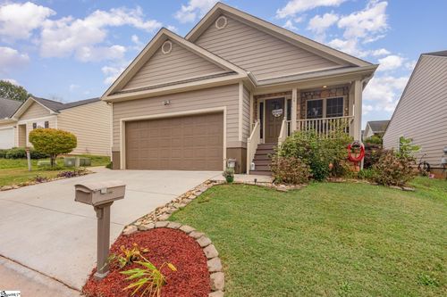 106 Bradley Dr, Pickens, SC, 29671-2147 | Card Image