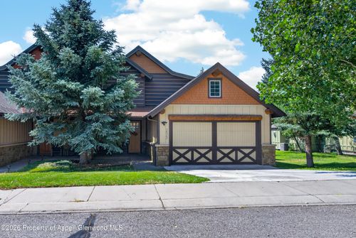 235 Spirit Way, New Castle, CO, 81647-8425 | Card Image