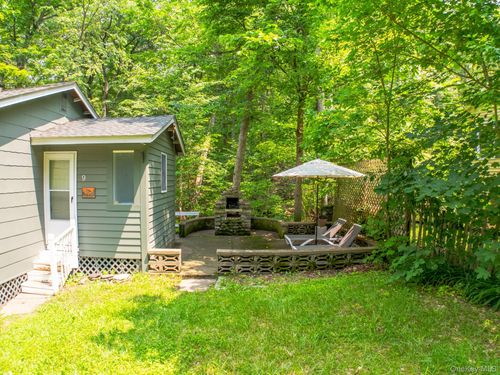 9 Higgins Trl, Monroe, NY, 10950-6628 | Card Image