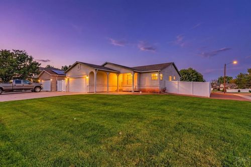 1 Hardwick Ct, Pueblo, CO, 81005-3518 | Card Image