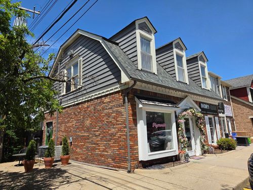 18b-963 W Ann Arbor Trl, Plymouth, MI, 48170-1603 | Card Image