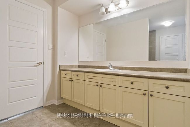 255 Monaghan Cres, House other with 4 bedrooms, 3 bathrooms and 2 parking in Milton ON | Image 38