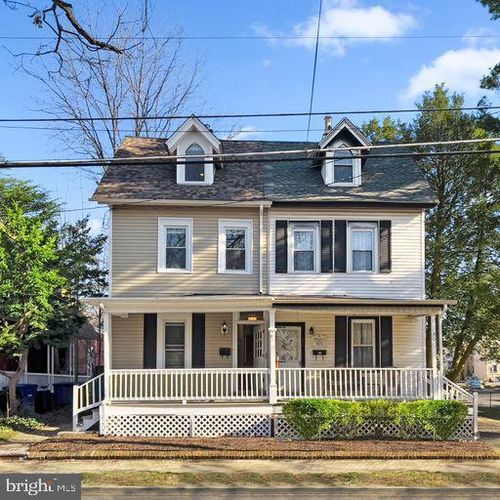 22 E 2nd St, MOORESTOWN, NJ, 08057-3304 | Card Image