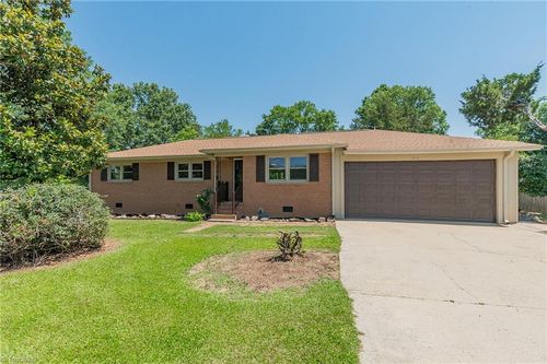 414 Heitman Rd, Thomasville, NC, 27360-6016 | Card Image