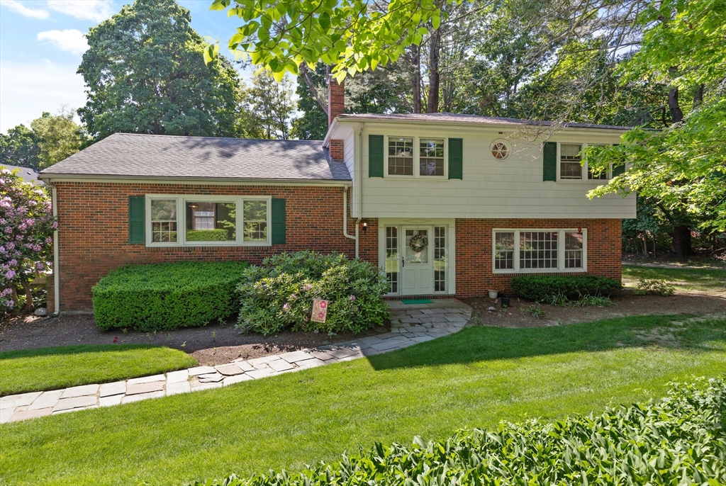 Rockland St, Brockton, MA 02301