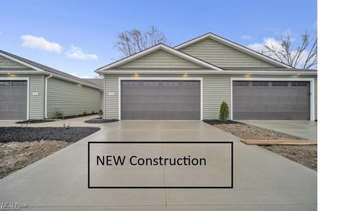 220 Alexander Dr, Elyria, OH, 44035 | Card Image