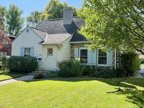506 E 2nd St, Redwood Falls, MN, 56283-1704 | Card Image
