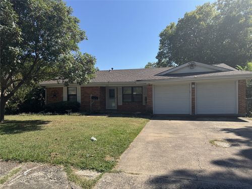 222 W Vista Dr, Garland, TX, 75041-3024 | Card Image